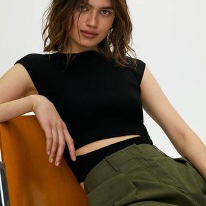 Aritzia Wilfred Free Cut-Out Knit Top